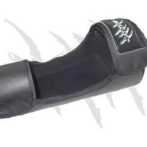 BEAST - Muay Thai Shin Guard / Shadow / Black / XL